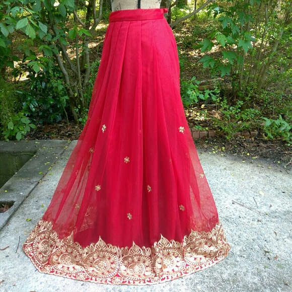 handmade Dresses & Skirts - GORGEOUS Banarasi Lehengas embroidered skirt.